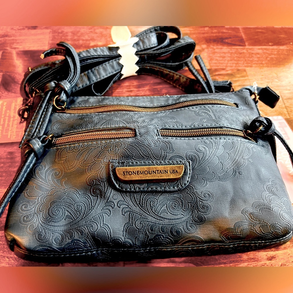 NWT Stone Mountain Hand bag